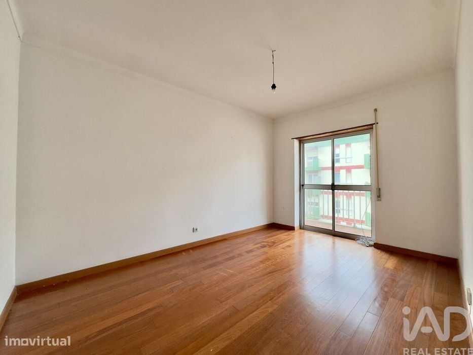 Apartamento T3 em Samora Correia de 86 m2