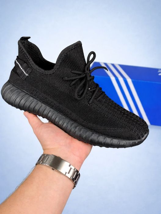 (1334) Кросівки в стилі Adidas Yeezy Boost чорні  (36-44)