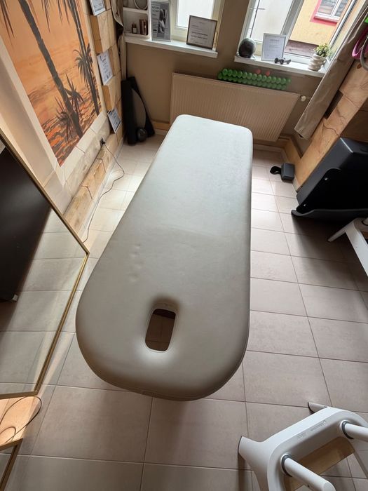 Łóżko do masażu stół i leżanka do spa