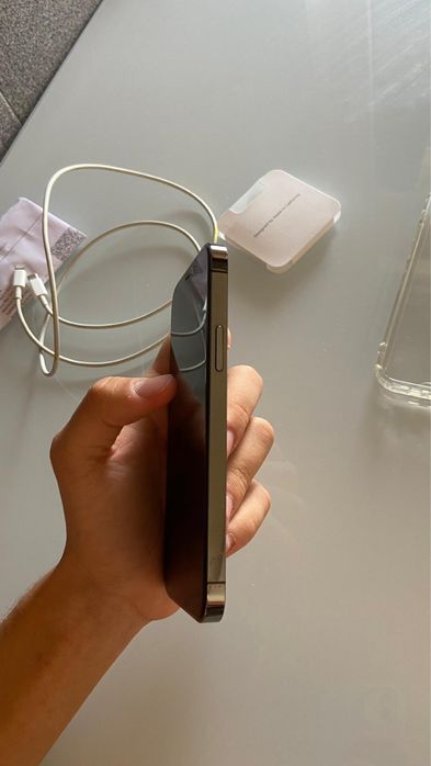 iPhone 12 Pro, em perfeitas condições