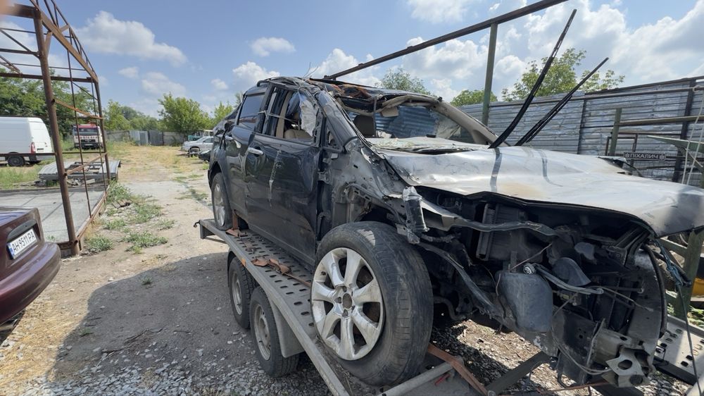 Повний розбір Subaru Tribeca B9