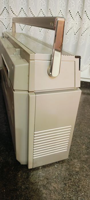 Radio bombox Aiwa 600