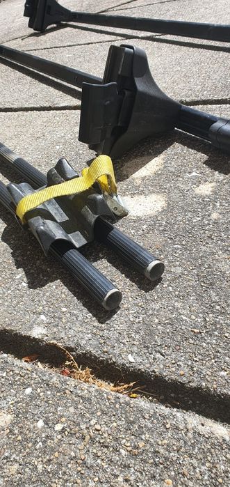 Barras e suportes Thule