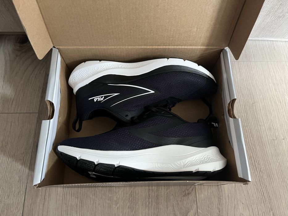 Нові кросівки Fila 38 розм