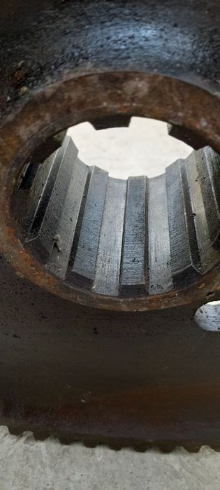 Продам шестерню привода юмз