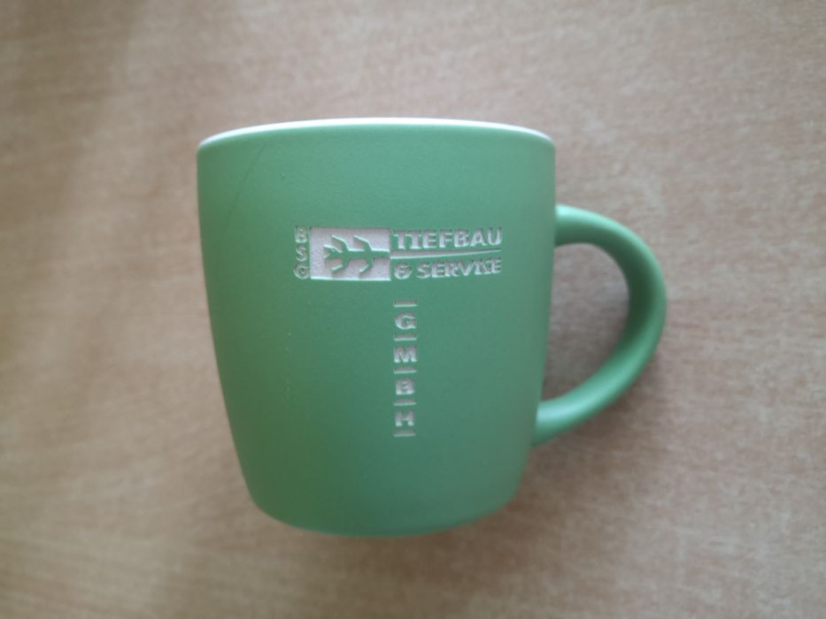 Kubek kolekcjonerski Tiefbau GmbH, zielony 220 ml
