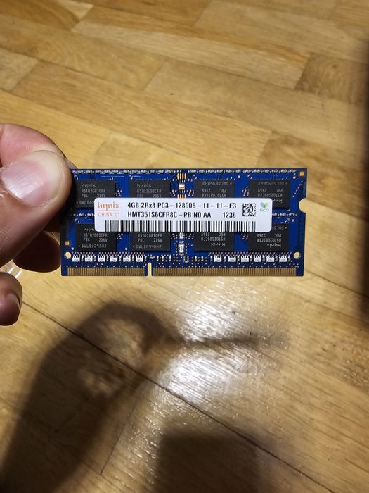 Memória RAM Portátil 4GB DDR3 1600MHz Hynix