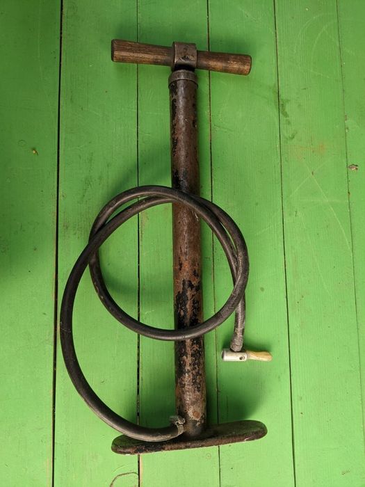 Насос автомобильный