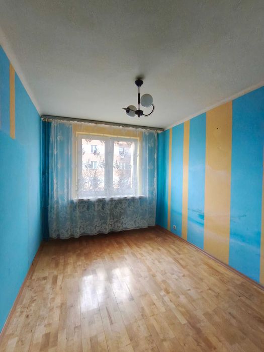 Jasło, ul. Ujejskiego, mieszkanie 3 pokojowe, 48,6 m2, 2 piętro