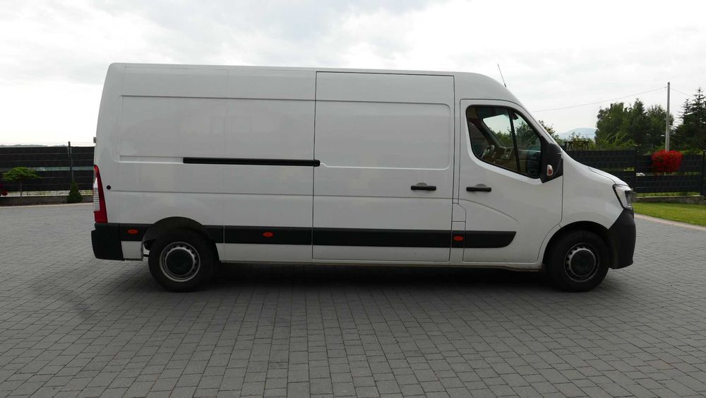 Wynajem aut dostawczych wypożyczalnia samochodów Renault Master Trafic