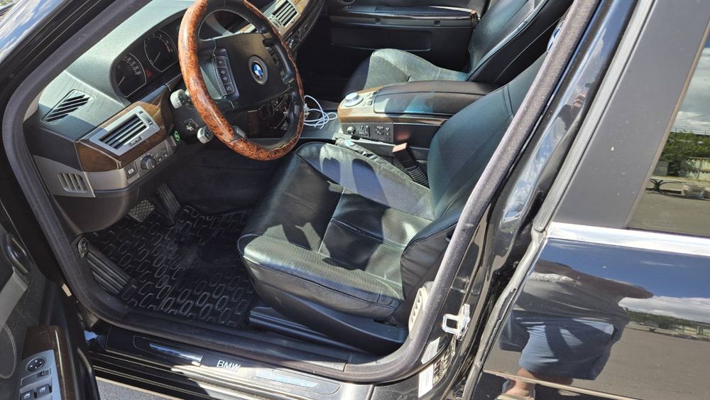 продам своє авто BMW 730i e65