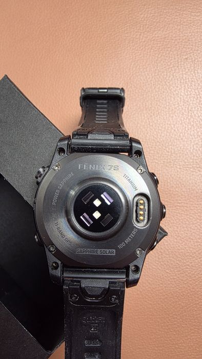 Garmin fenix 7s sapphire solar