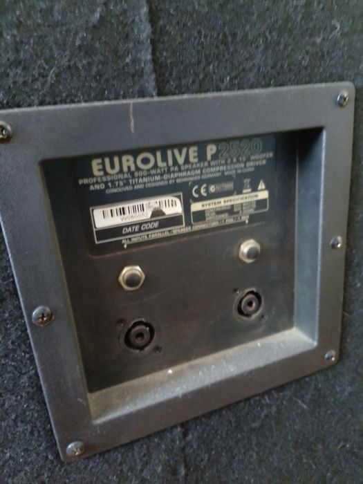 Caixa de coluna 2x 15 polegadas