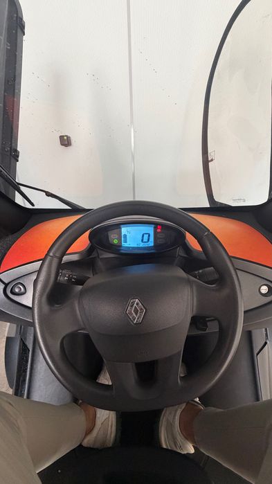 Renault Twizy 80 2012 — 33.000 km — bateria própria — matrícula PT atribuída, falta IMT — photo 2