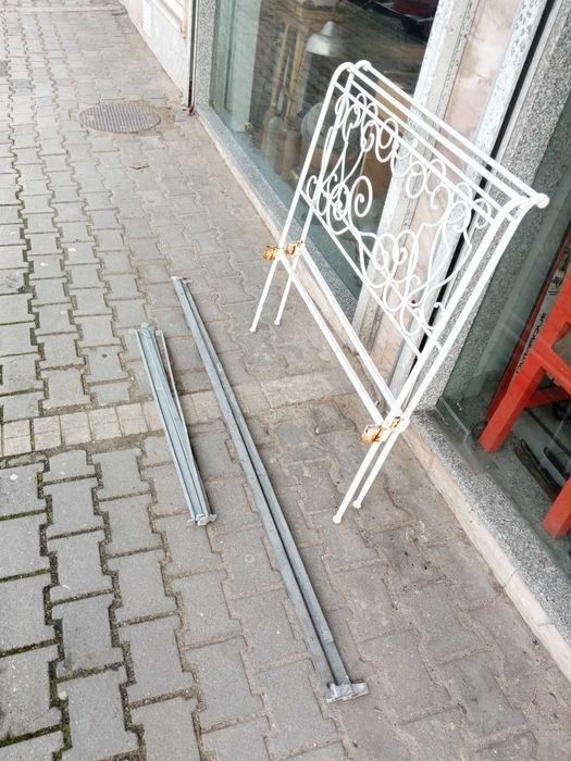 Cama de ferro antiga