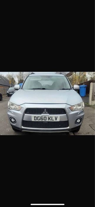 Разборка Mitsubishi Outlander XL Дверь бампер фонарь стекло стойка
