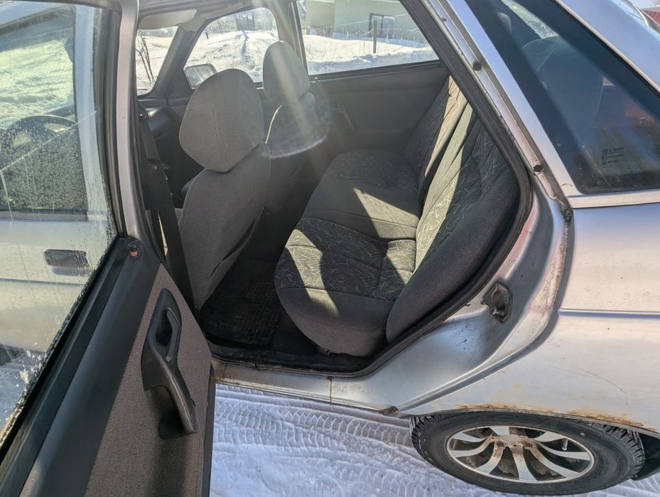 Продам. Ваз 2110     42000грн  можливий торг на місті  рахів .богдан