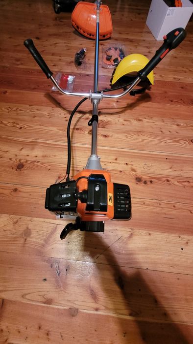 Kosa podkaszarka wykaszarka nowa