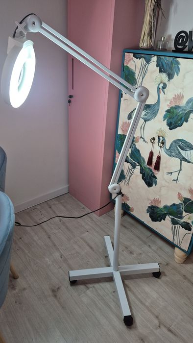 Lampa kosmetyczna lupa