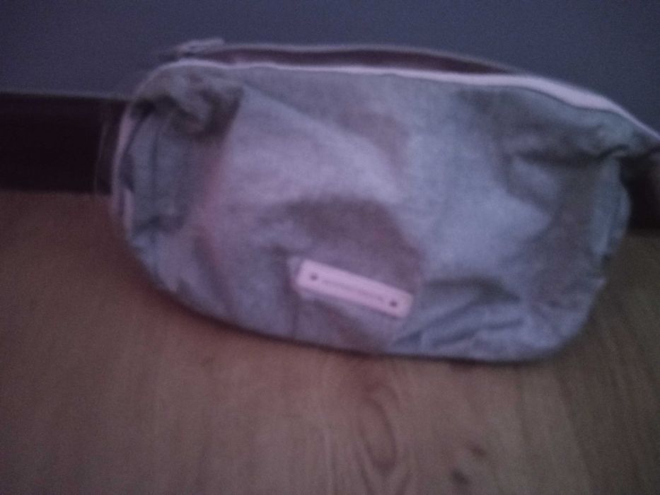 Bolsas/nécessaires de bebê.