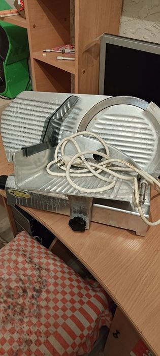 Машинка для нарізання