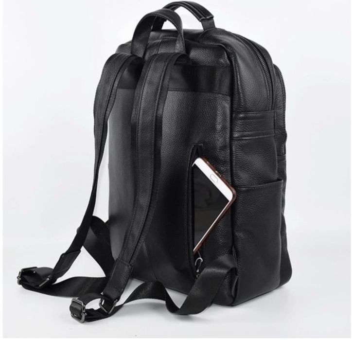 Чоловічий шкіряний рюкзак