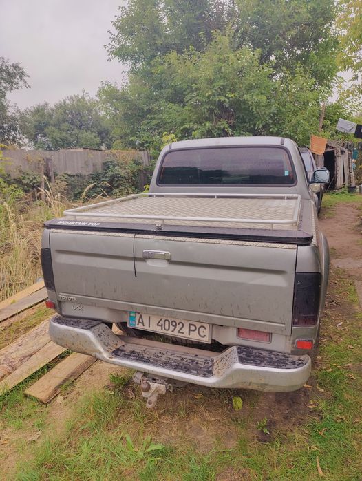 тойота хайлюкс 2.5 тді 2003р.