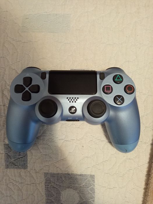 PlayStation 4 Pro Glaciar White 1TB + Extras