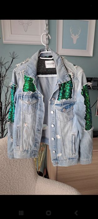 Kurtka jeansowa katana Guess cekiny