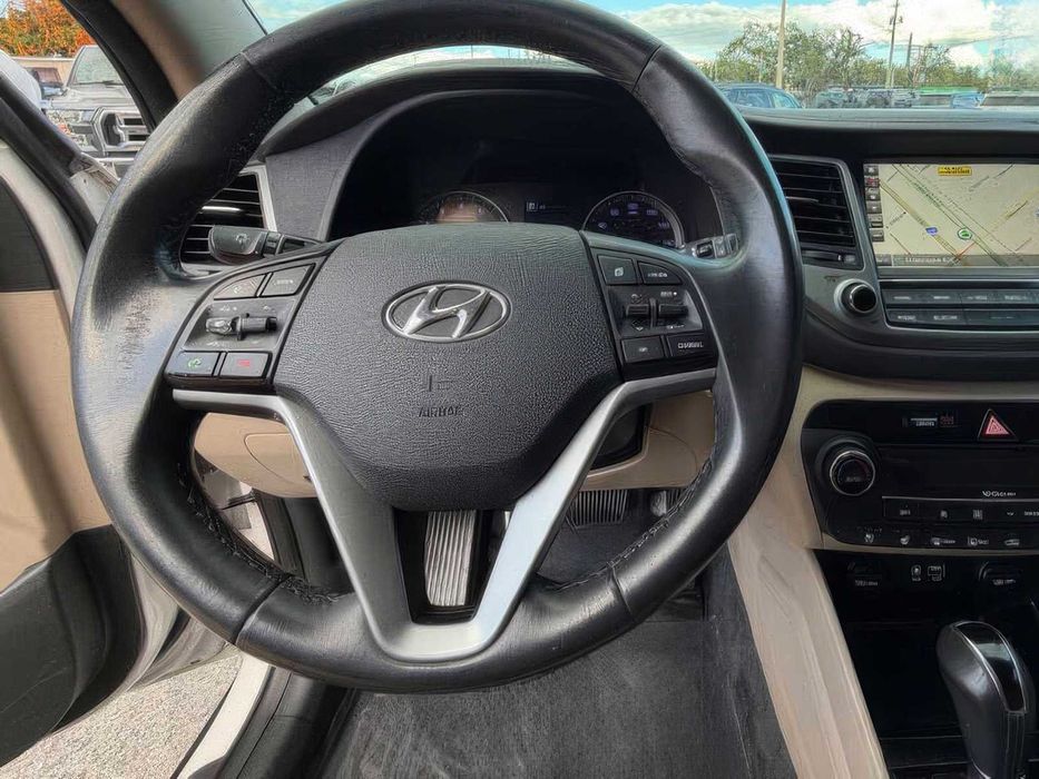 Hyundai Tucson Limited      2016