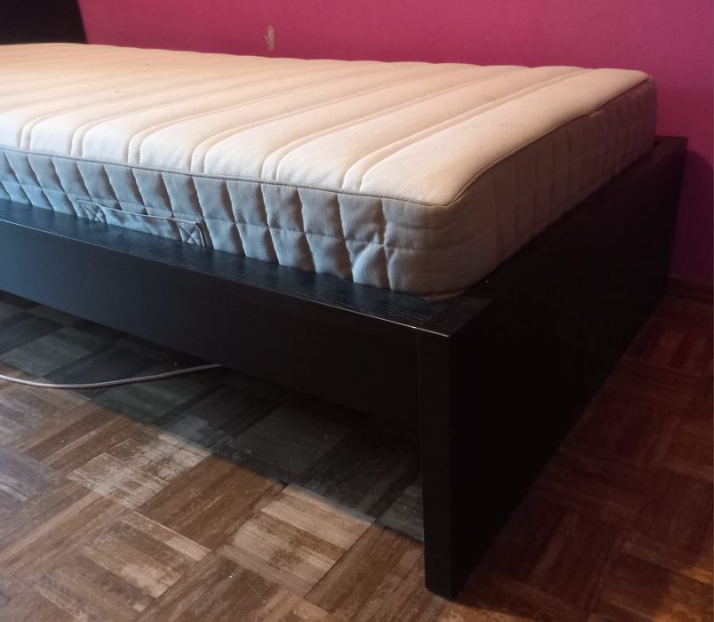Cama individual,  MALM com colchão