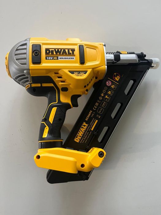 Gwoździarka Akumulatorowa DEWALT DCN692 18 V XR