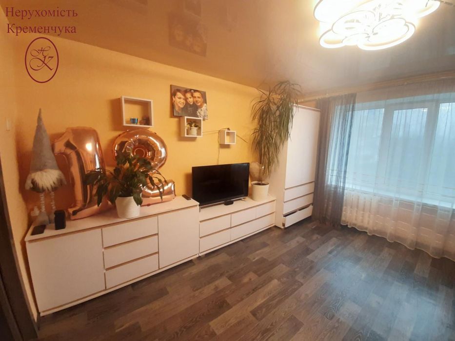 Продам двокімнатну квартиру на Молодіжному. Сертифікат