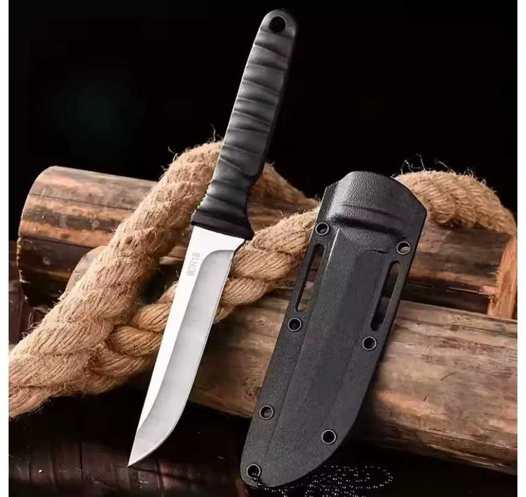 Faca com codre para actividades venatorias