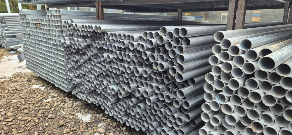 Słupek ogrodzeniowy Fi 38 Rura ocynkowana