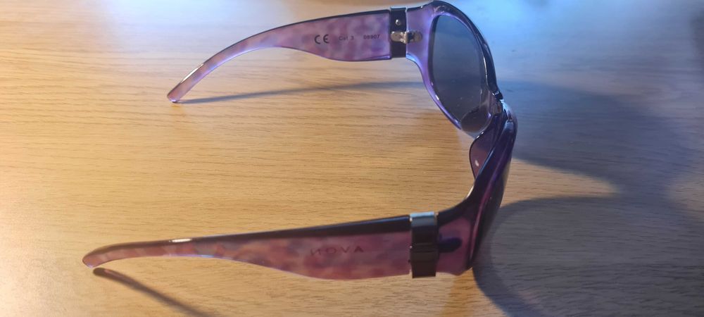 Okulary przeciwsłoneczne damskie Avon Shiara - Beige