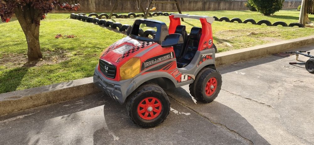 Carro de passeio para 2 crianças Feber