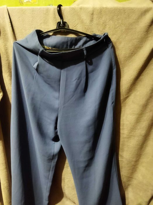 Отдам пакет вещей