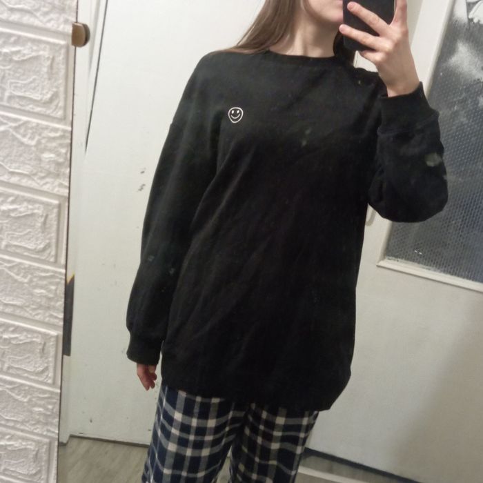 Світшот чорний з малюнком смайликом оверсайз