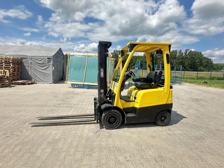 Hyster Wózek widłowy HYSTER H1.8FT TRIPLEX 4900mm 1.8T Przesuw LPG  Wózek widłowy HYSTER H1.8FT TRIPLEX 4900mm 1.8t Przesuw
