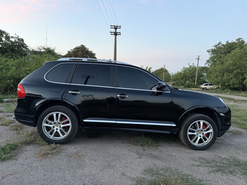 Porsche Cayenne. 4.5-турбо.