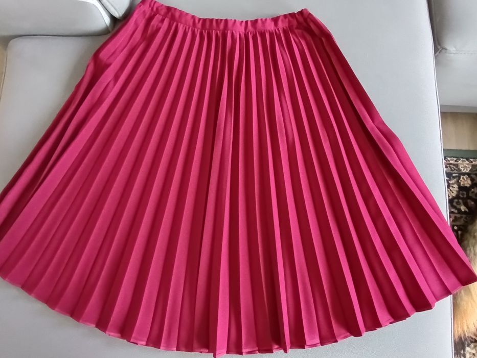 Saia plissada "Lion of Porches"