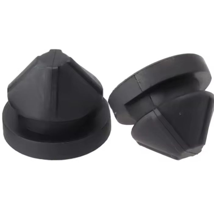 Втулка (гумова резинова)  кришки двигуна