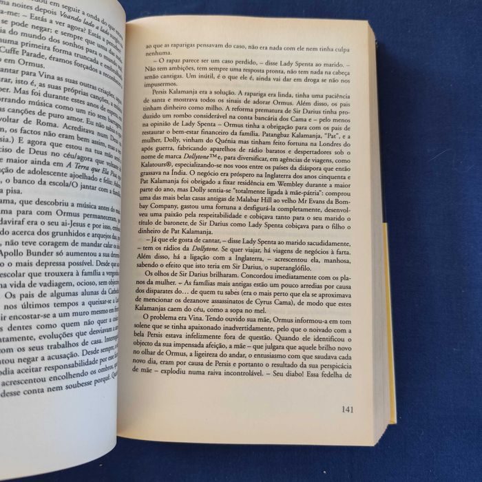 Salman Rushdie - O Chão que Ela Pisa