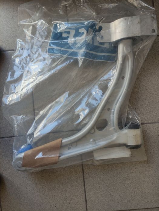 Рычаг подвески нижний  ,тяга подвески,Важіль передній