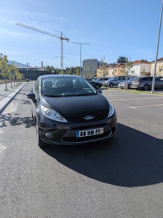 FORD Fiesta Mk6 Hatchback -  1.4 TDCi 2008 - Mecanica boa, Revisão Feita