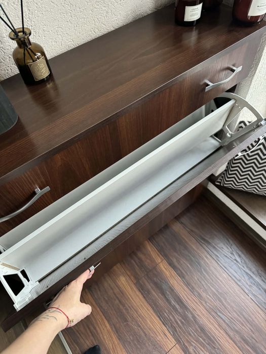 Szafka na buty praktycznie nowa