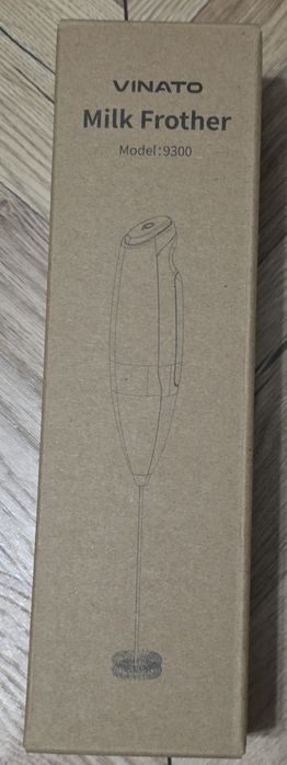 Spieniacz do mleka Vinato Model 9300.