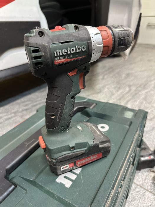 Аккумуляторный шуруповерт Metabo BS 18 L BL Q