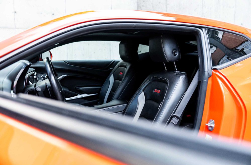 Wynajem Chevrolet Camaro SS 6,2L V8
